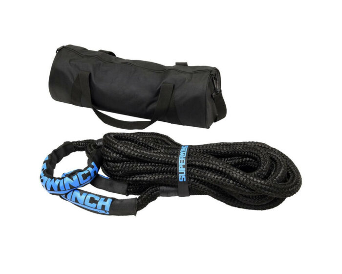 Opgerolde Superwinch Kinetic Recovery Rope in een stevige opbergtas